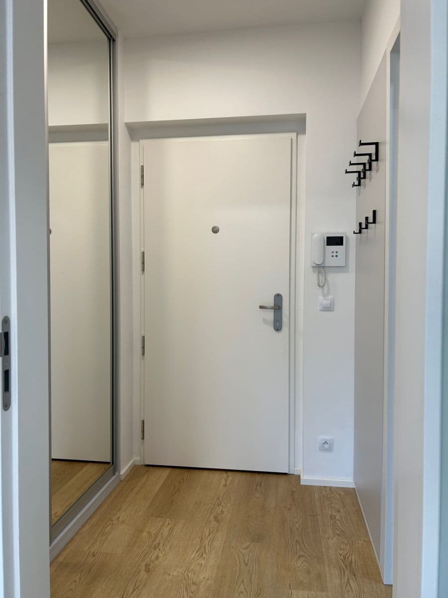 Prenájom bytu 2-izbový 59 m², Michelská, Praha, Praha Prenájom bytu 2-izbový 59 m², Michelská, Praha, Praha