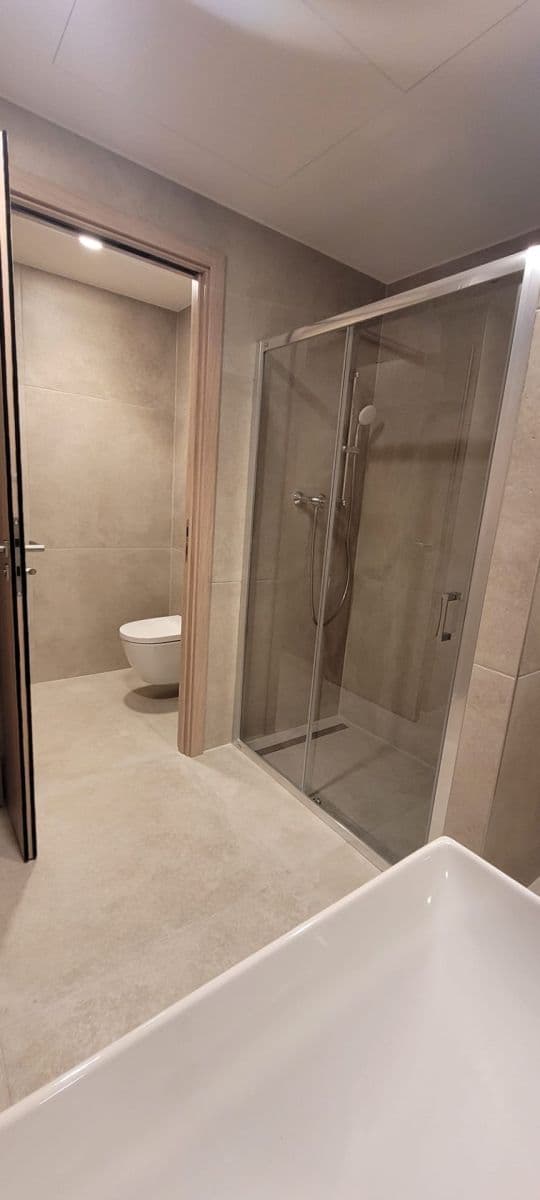 Prenájom bytu 2-izbový 56 m², Poděbradská, Praha, Praha Prenájom bytu 2-izbový 56 m², Poděbradská, Praha, Praha