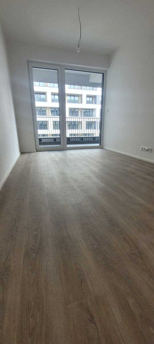 Prenájom bytu 2-izbový 56 m², Poděbradská, Praha, Praha Prenájom bytu 2-izbový 56 m², Poděbradská, Praha, Praha