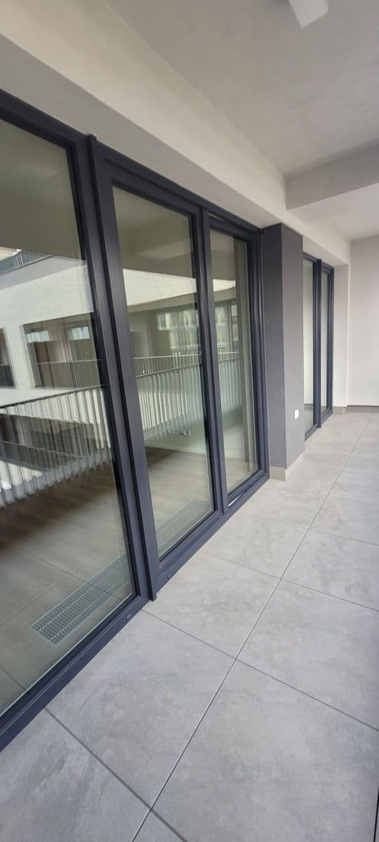 Prenájom bytu 2-izbový 56 m², Poděbradská, Praha, Praha Prenájom bytu 2-izbový 56 m², Poděbradská, Praha, Praha