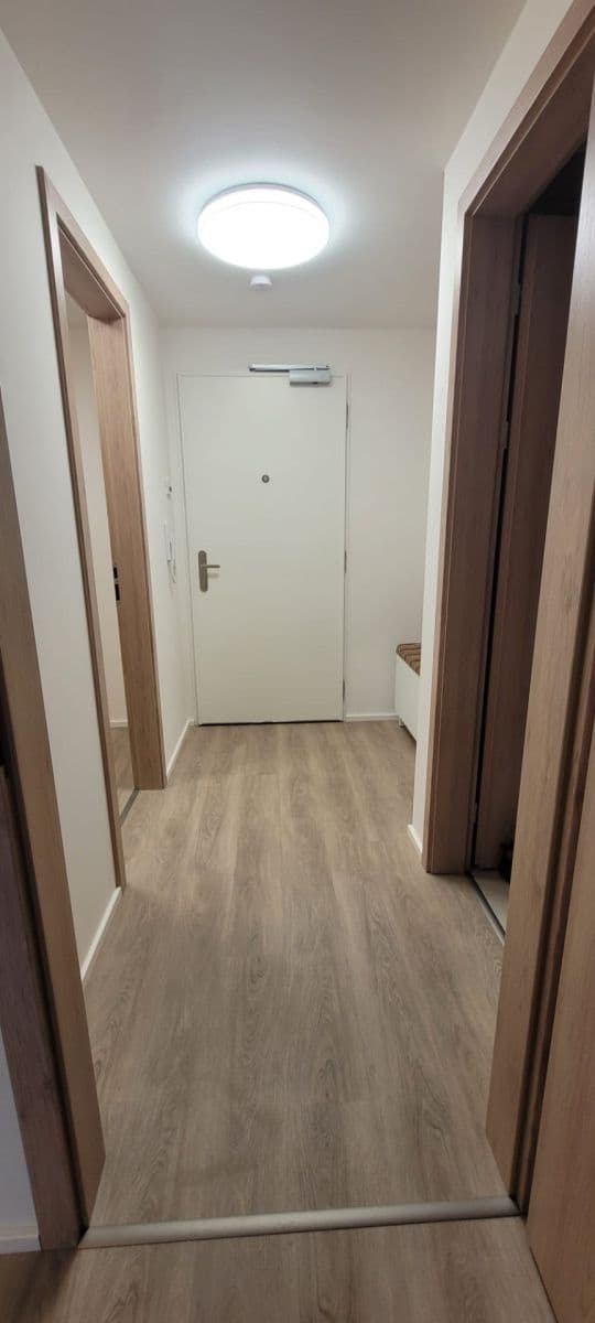 Prenájom bytu 2-izbový 56 m², Poděbradská, Praha, Praha Prenájom bytu 2-izbový 56 m², Poděbradská, Praha, Praha