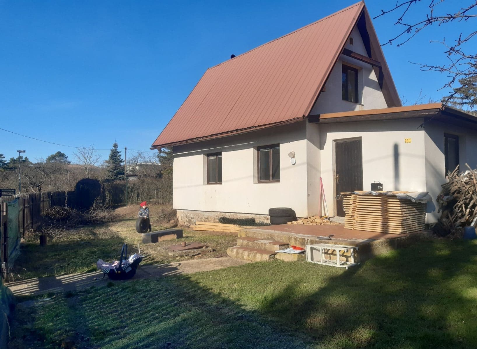 Predaj domu 42 m², pozemek 628 m², Na Hvězdárně, Husinec, Středočeský kraj Predaj domu 42 m², pozemek 628 m², Na Hvězdárně, Husinec, Středočeský kraj