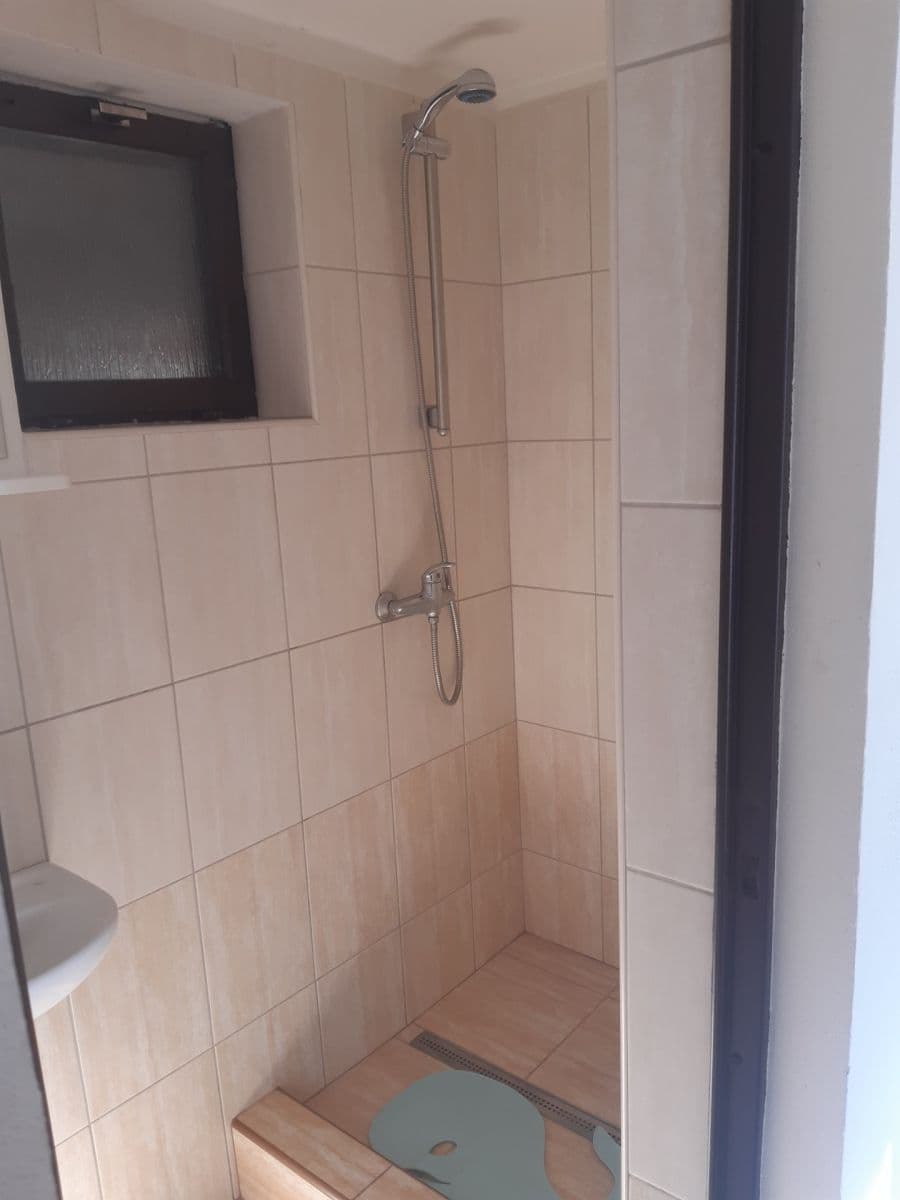 Predaj domu 42 m², pozemek 628 m², Na Hvězdárně, Husinec, Středočeský kraj Predaj domu 42 m², pozemek 628 m², Na Hvězdárně, Husinec, Středočeský kraj