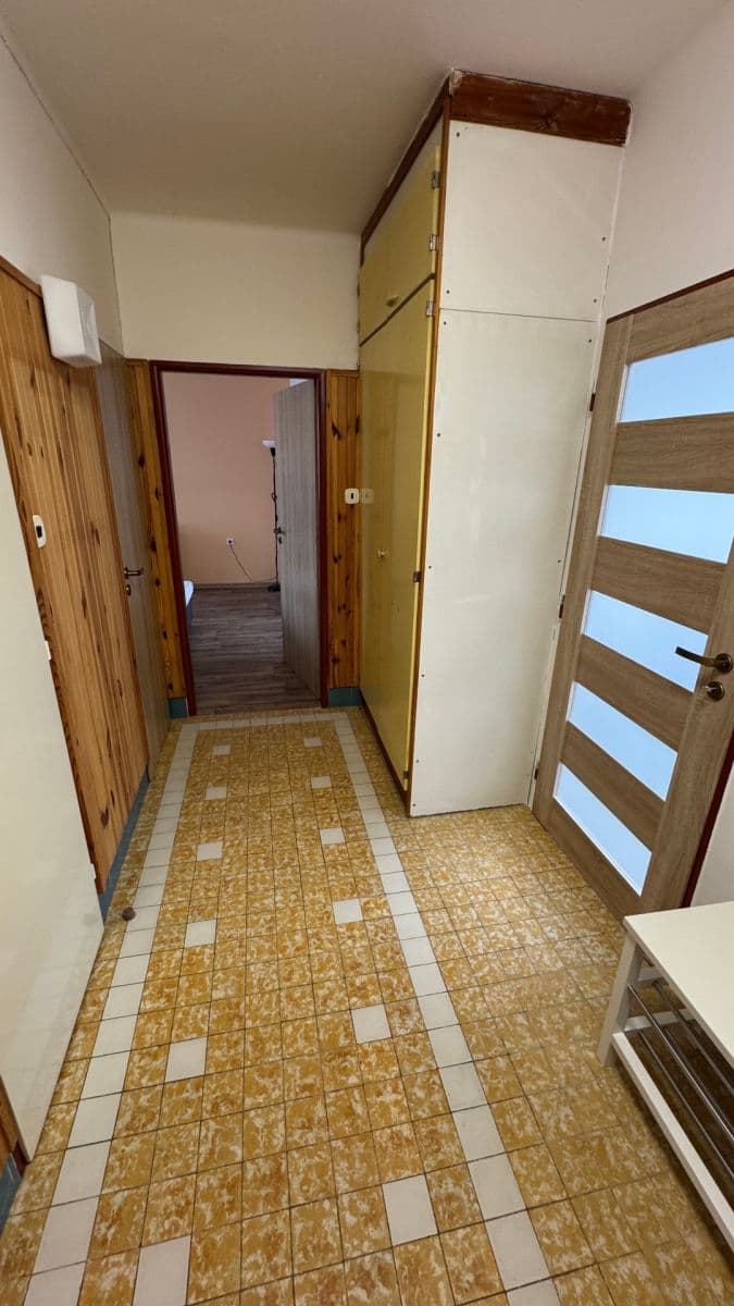 Prenájom bytu 3-izbový 70 m², Svépomoc, Sezimovo Ústí, Jihočeský kraj Prenájom bytu 3-izbový 70 m², Svépomoc, Sezimovo Ústí, Jihočeský kraj