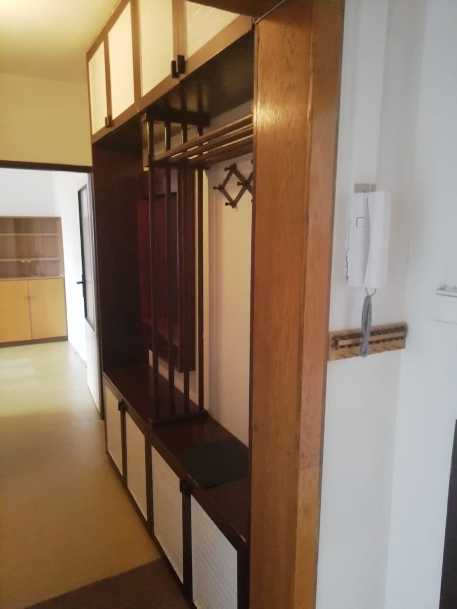 Prenájom bytu 2-izbový 62 m², Famfulíkova, Praha, Praha Prenájom bytu 2-izbový 62 m², Famfulíkova, Praha, Praha