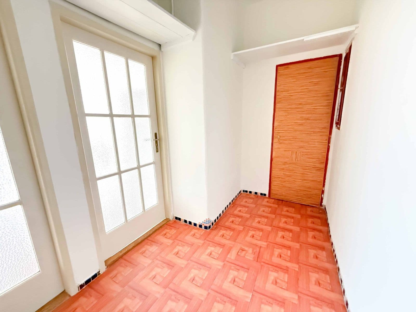 Prenájom bytu 2-izbový 36 m², Nádražní, Praha, Praha Prenájom bytu 2-izbový 36 m², Nádražní, Praha, Praha