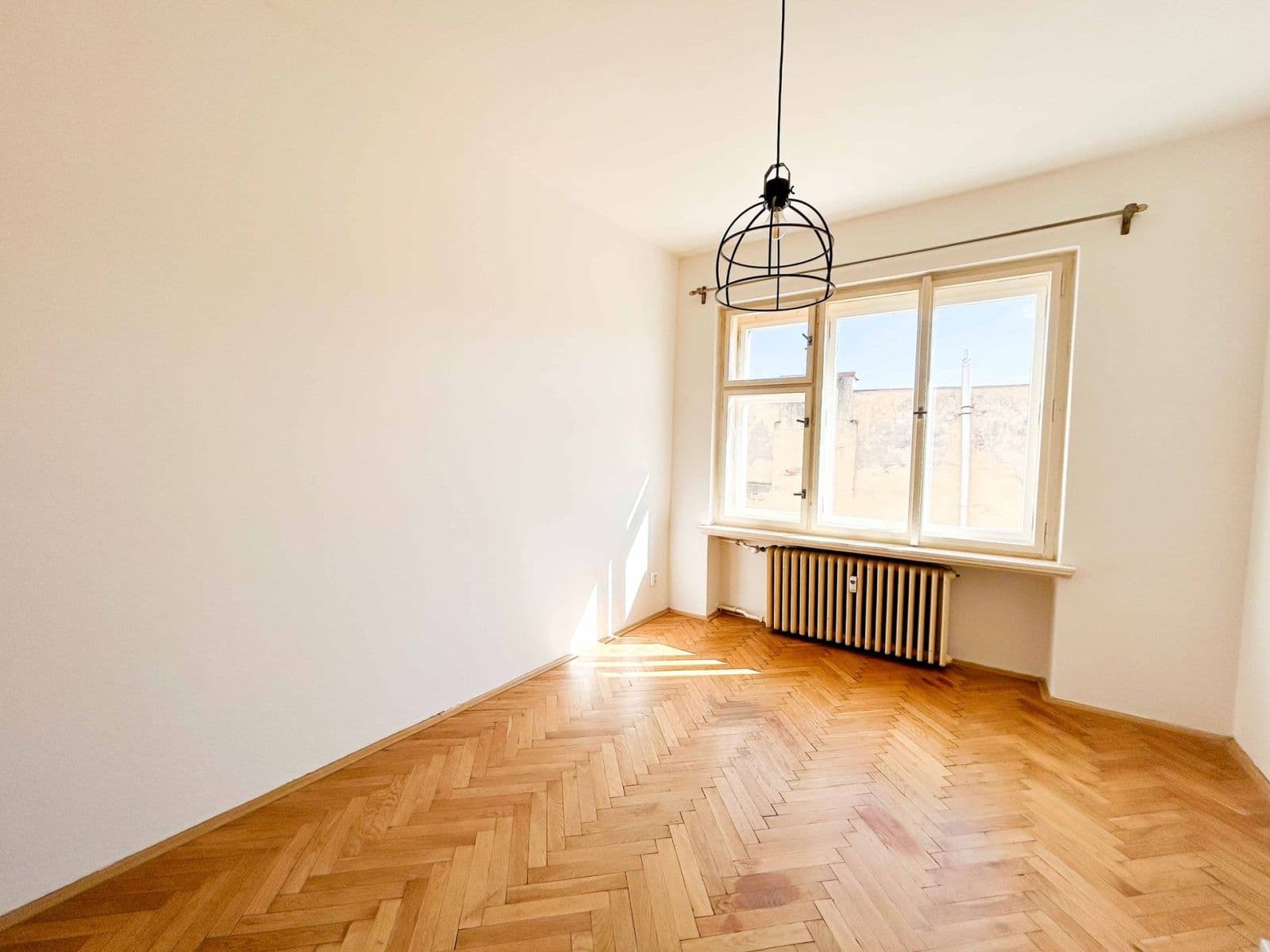 Prenájom bytu 2-izbový 36 m², Nádražní, Praha, Praha Prenájom bytu 2-izbový 36 m², Nádražní, Praha, Praha