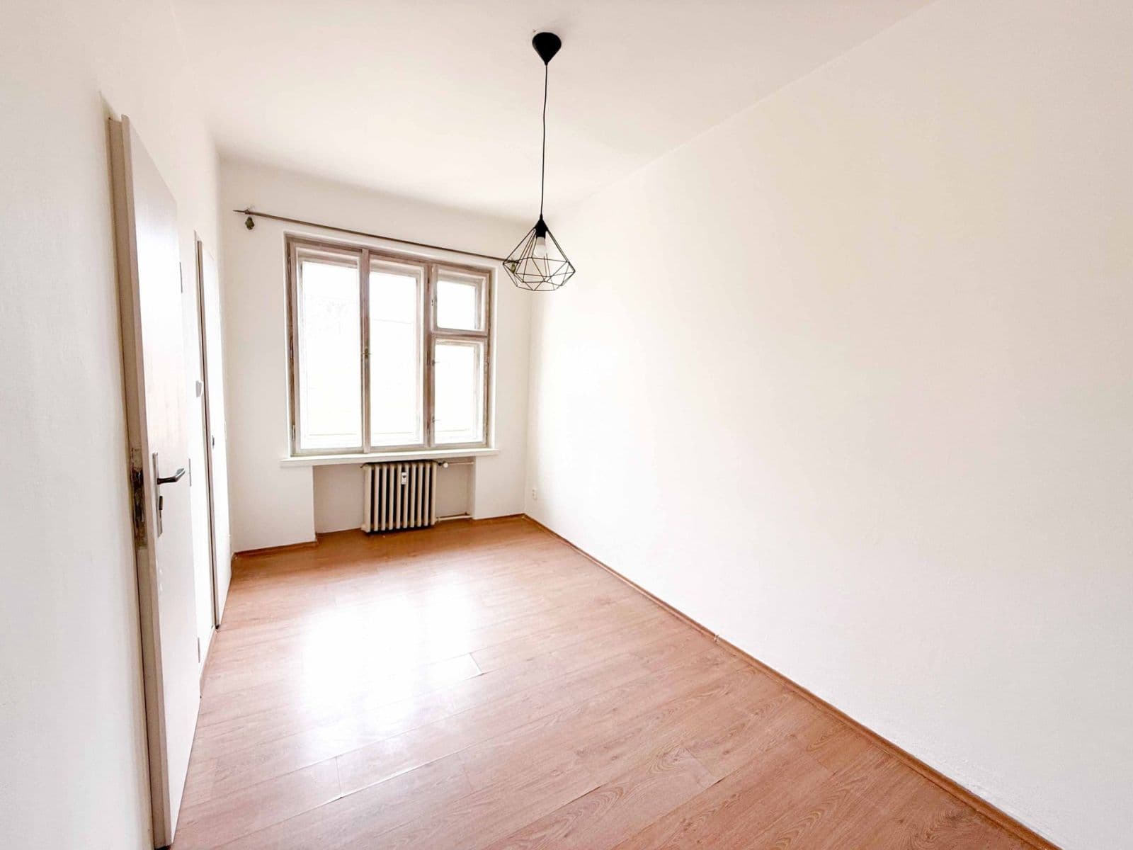 Prenájom bytu 2-izbový 36 m², Nádražní, Praha, Praha Prenájom bytu 2-izbový 36 m², Nádražní, Praha, Praha