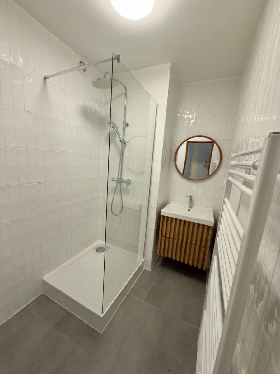 Prenájom bytu 4-izbový 82 m², Vysočanská, Praha, Praha Prenájom bytu 4-izbový 82 m², Vysočanská, Praha, Praha