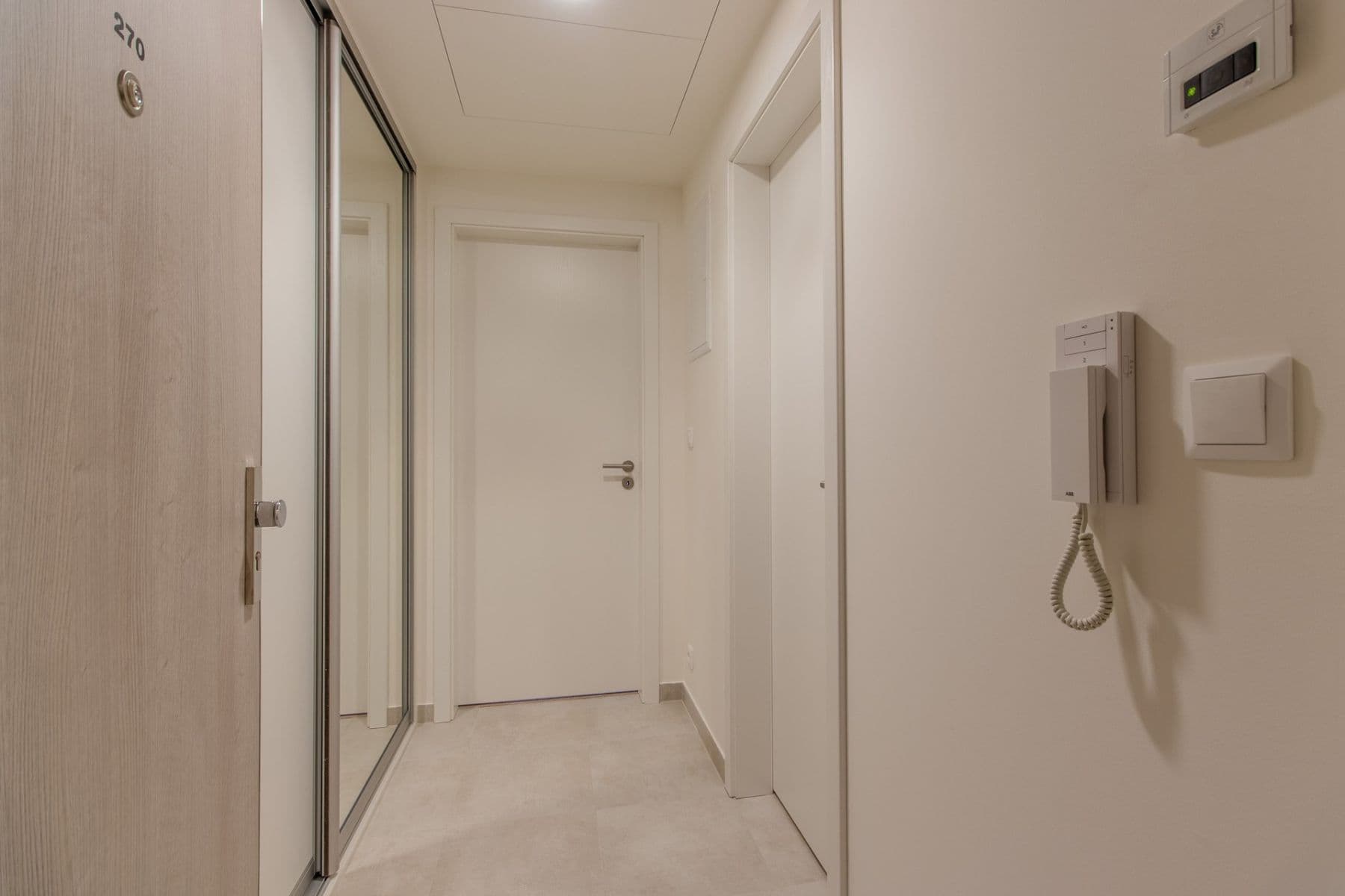 Prenájom bytu 1-izbový 32 m², Poděbradská, Praha, Praha Prenájom bytu 1-izbový 32 m², Poděbradská, Praha, Praha