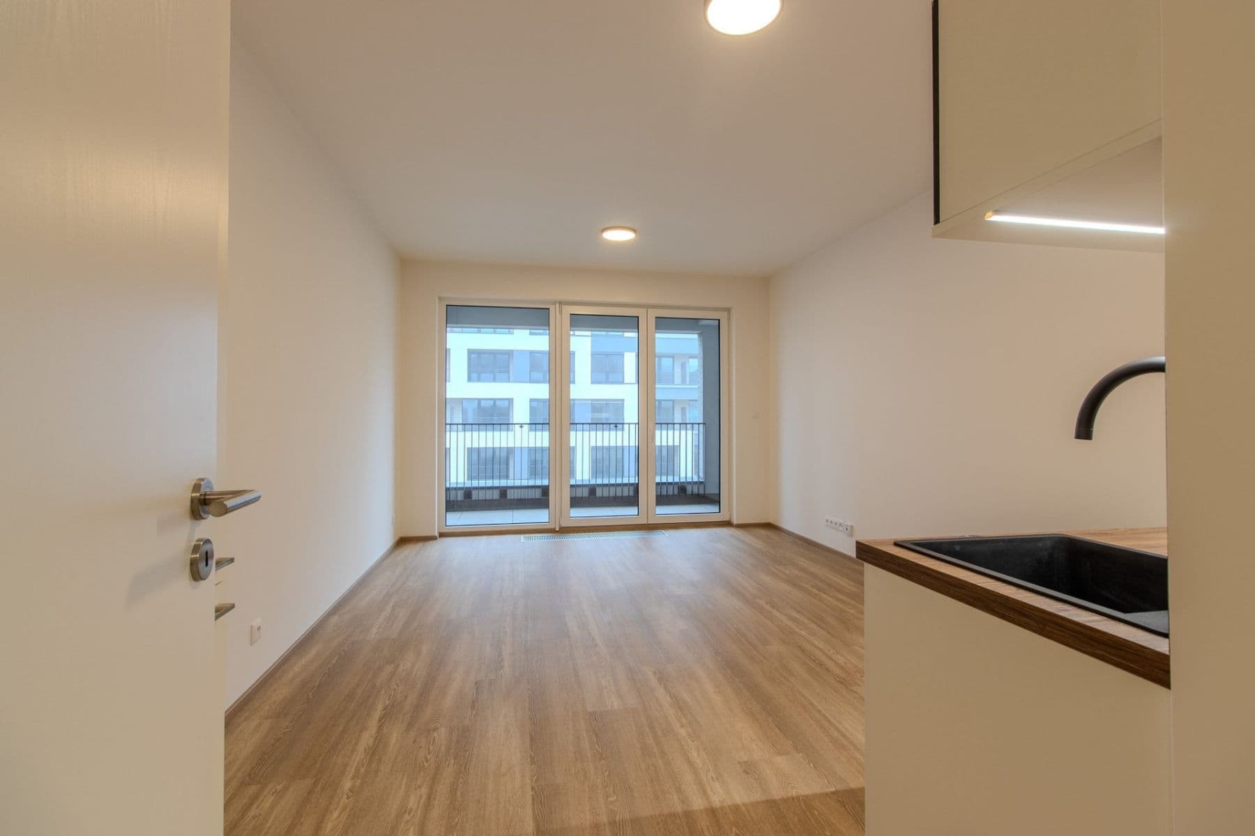 Prenájom bytu 1-izbový 32 m², Poděbradská, Praha, Praha Prenájom bytu 1-izbový 32 m², Poděbradská, Praha, Praha