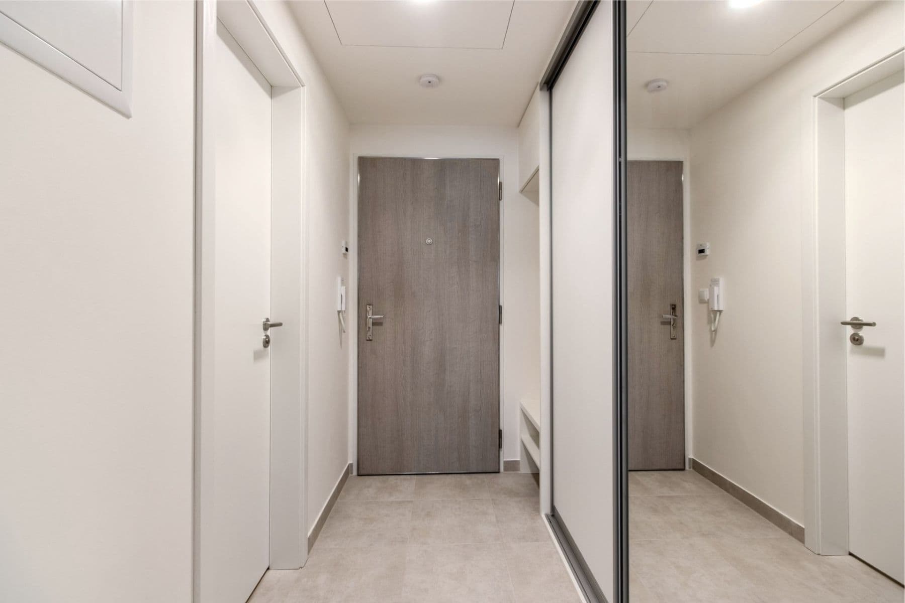 Prenájom bytu 1-izbový 32 m², Poděbradská, Praha, Praha Prenájom bytu 1-izbový 32 m², Poděbradská, Praha, Praha