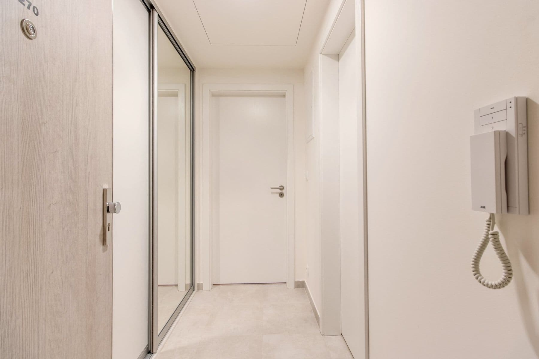 Prenájom bytu 1-izbový 32 m², Poděbradská, Praha, Praha Prenájom bytu 1-izbový 32 m², Poděbradská, Praha, Praha