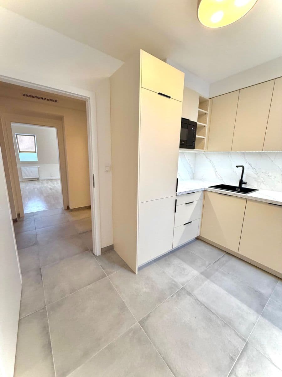 Predaj bytu 3-izbový 84 m², Lublaňská, Praha, Praha Predaj bytu 3-izbový 84 m², Lublaňská, Praha, Praha