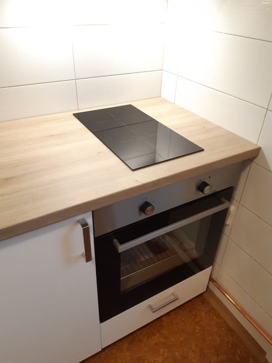 Prenájom bytu 1-izbový 32 m², Budějovická, Tábor, Jihočeský kraj Prenájom bytu 1-izbový 32 m², Budějovická, Tábor, Jihočeský kraj