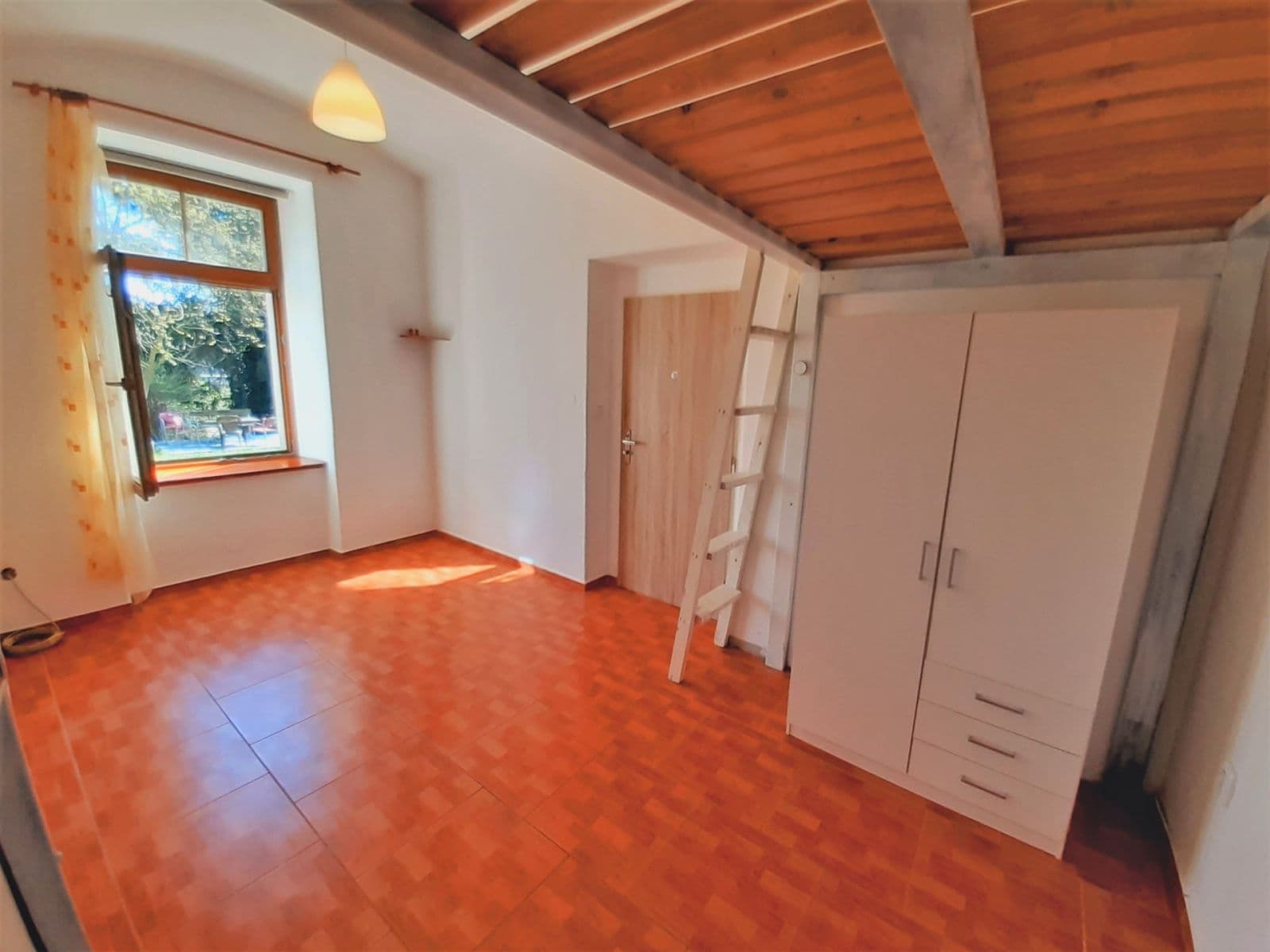 Prenájom bytu 1-izbový 32 m², Budějovická, Tábor, Jihočeský kraj Prenájom bytu 1-izbový 32 m², Budějovická, Tábor, Jihočeský kraj