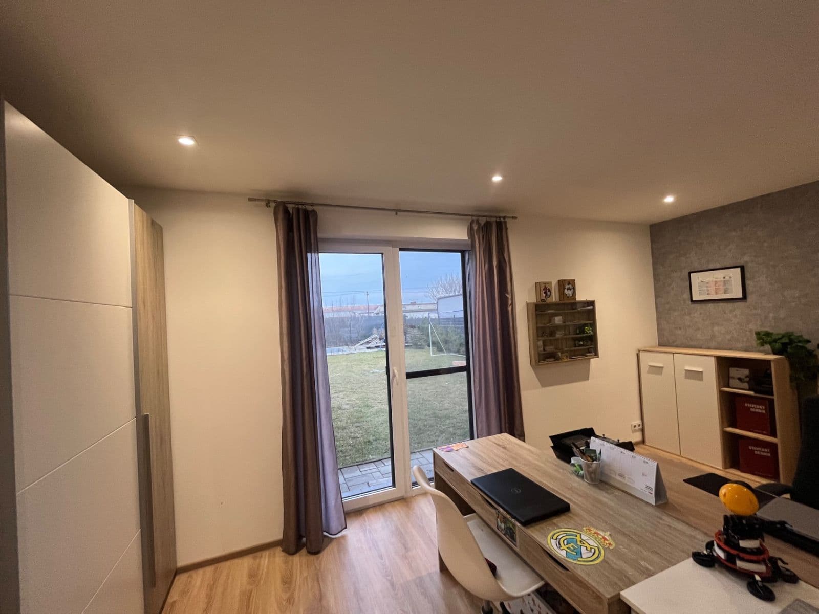 Predaj domu 229 m², pozemek 910 m², Komárovce, Košický kraj Predaj domu 229 m², pozemek 910 m², Komárovce, Košický kraj