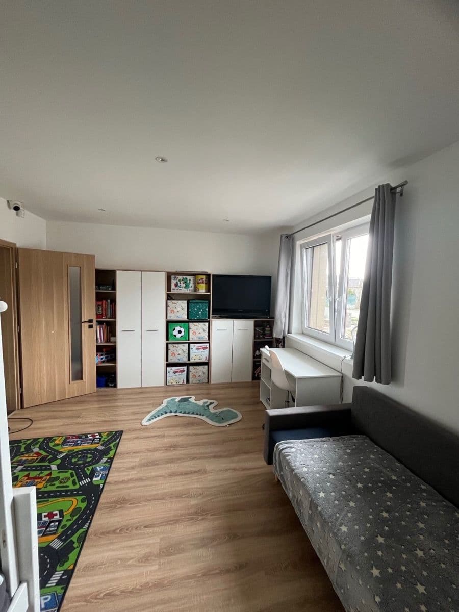 Predaj domu 229 m², pozemek 910 m², Komárovce, Košický kraj Predaj domu 229 m², pozemek 910 m², Komárovce, Košický kraj