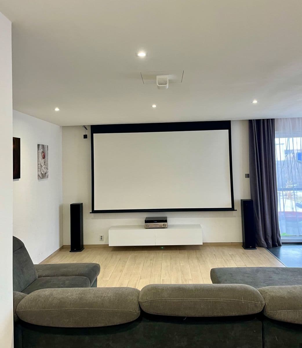 Predaj domu 229 m², pozemek 910 m², Komárovce, Košický kraj Predaj domu 229 m², pozemek 910 m², Komárovce, Košický kraj