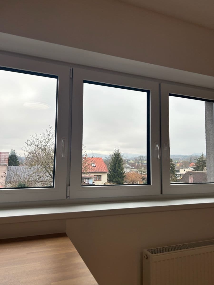 Prenájom bytu 2-izbový 49 m², Jiřího z Poděbrad, Hrádek nad Nisou, Liberecký kraj Prenájom bytu 2-izbový 49 m², Jiřího z Poděbrad, Hrádek nad Nisou, Liberecký kraj