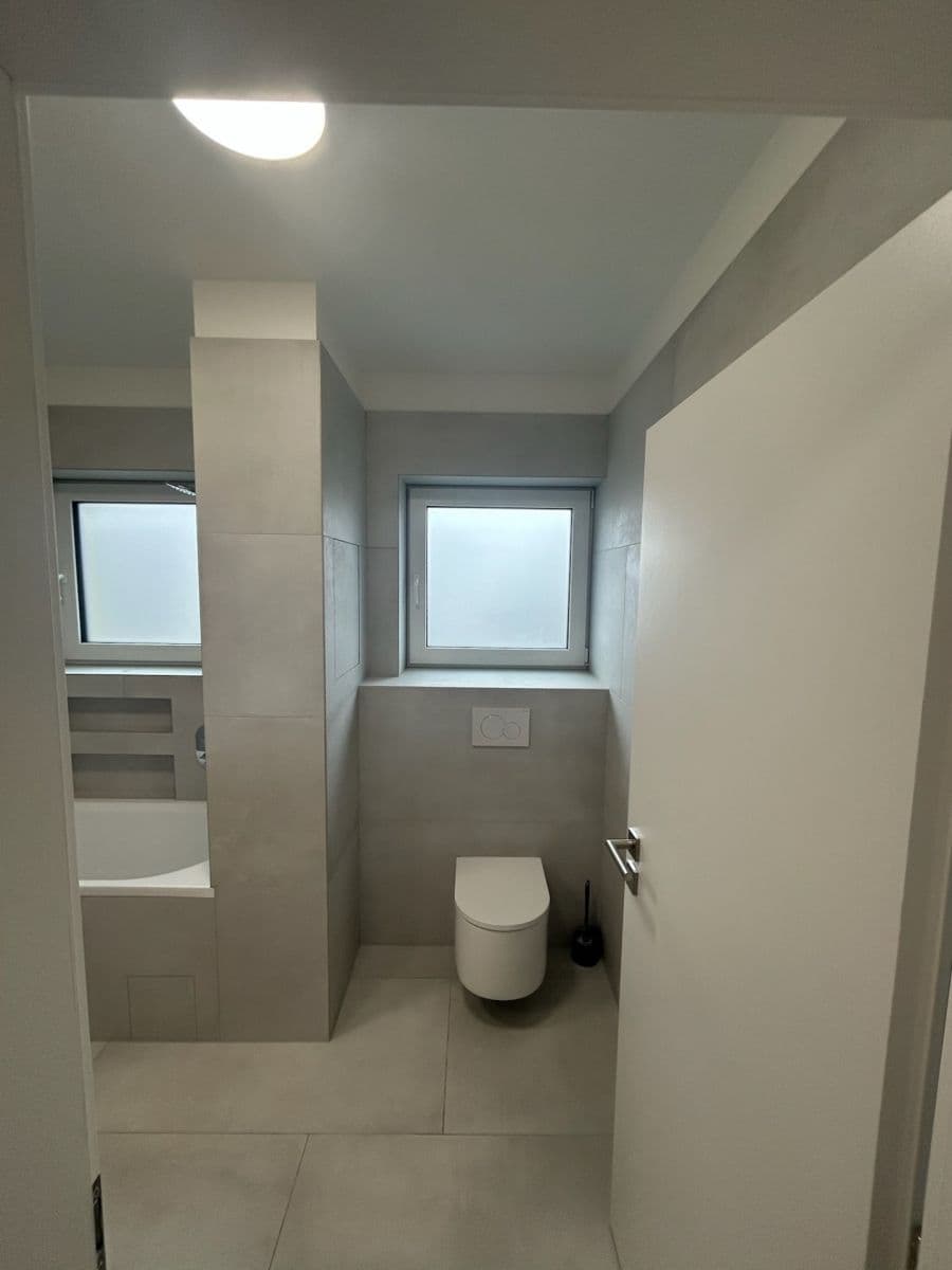 Prenájom bytu 2-izbový 49 m², Jiřího z Poděbrad, Hrádek nad Nisou, Liberecký kraj Prenájom bytu 2-izbový 49 m², Jiřího z Poděbrad, Hrádek nad Nisou, Liberecký kraj