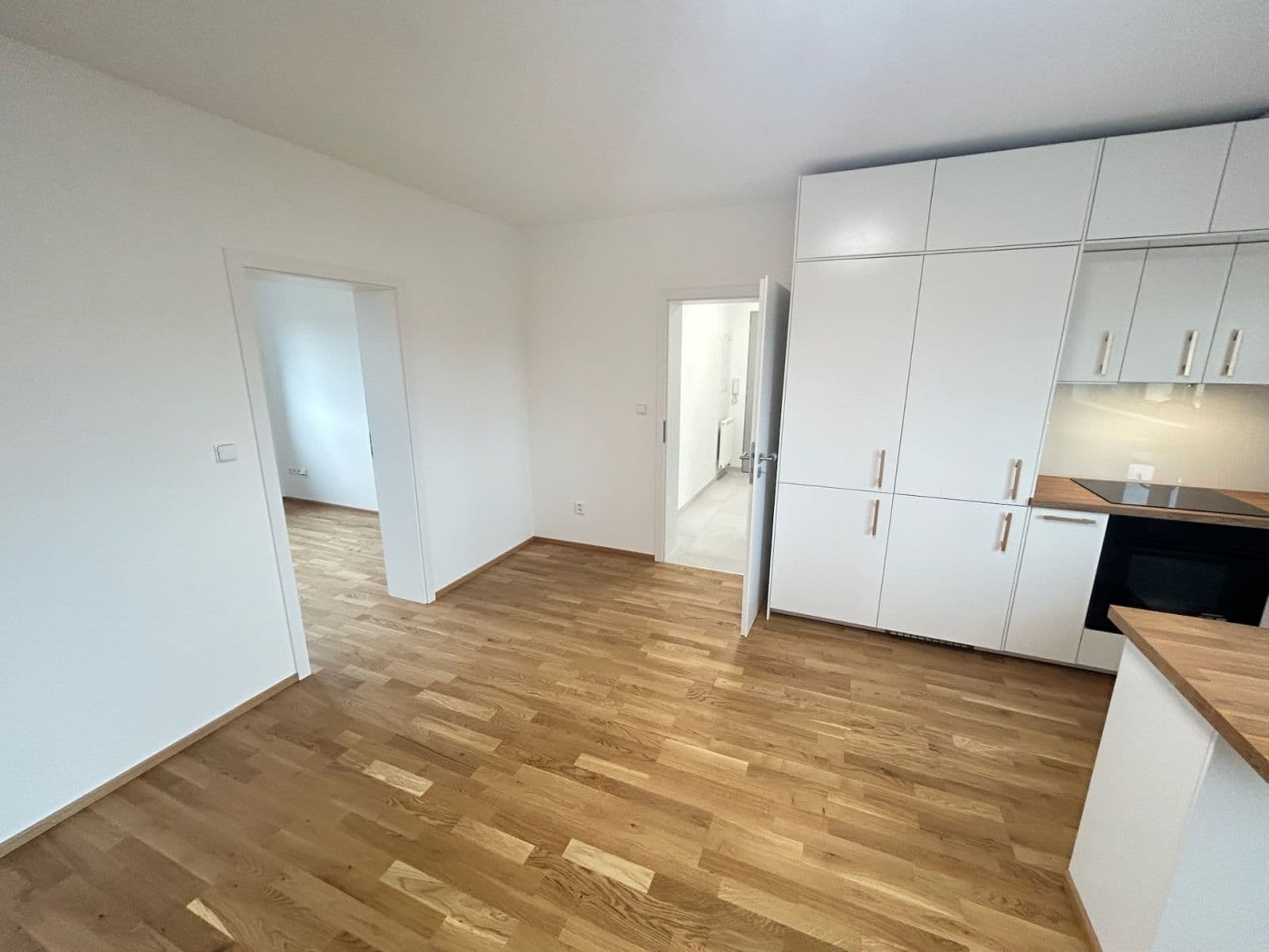 Prenájom bytu 2-izbový 49 m², Jiřího z Poděbrad, Hrádek nad Nisou, Liberecký kraj Prenájom bytu 2-izbový 49 m², Jiřího z Poděbrad, Hrádek nad Nisou, Liberecký kraj