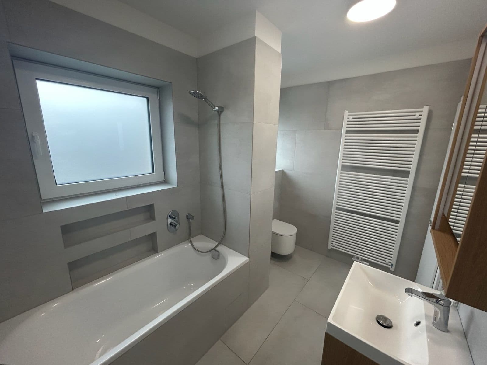 Prenájom bytu 2-izbový 49 m², Jiřího z Poděbrad, Hrádek nad Nisou, Liberecký kraj Prenájom bytu 2-izbový 49 m², Jiřího z Poděbrad, Hrádek nad Nisou, Liberecký kraj