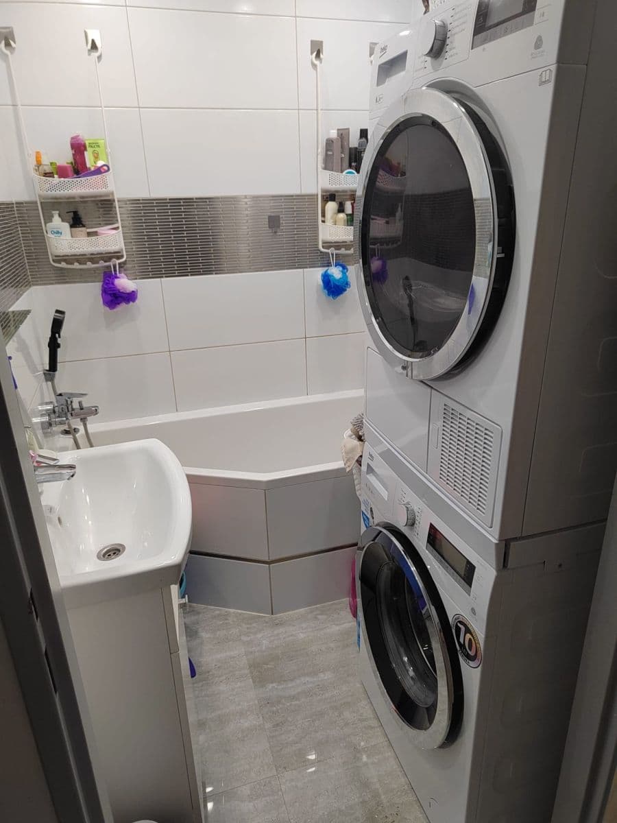 Prenájom bytu 3-izbový 68 m², Opavská, Teplice, Ústecký kraj Prenájom bytu 3-izbový 68 m², Opavská, Teplice, Ústecký kraj