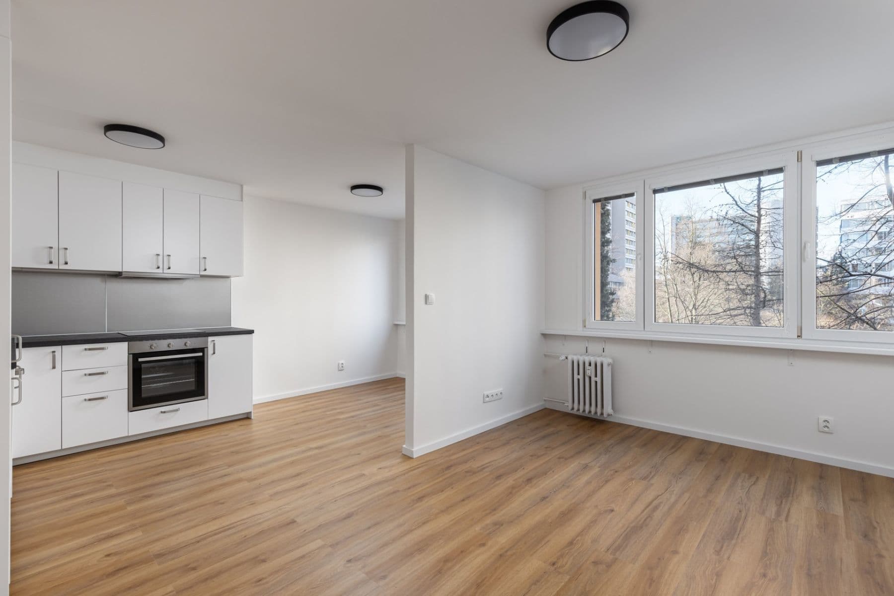 Prenájom bytu 3-izbový 68 m², Bítovská, Praha, Praha Prenájom bytu 3-izbový 68 m², Bítovská, Praha, Praha