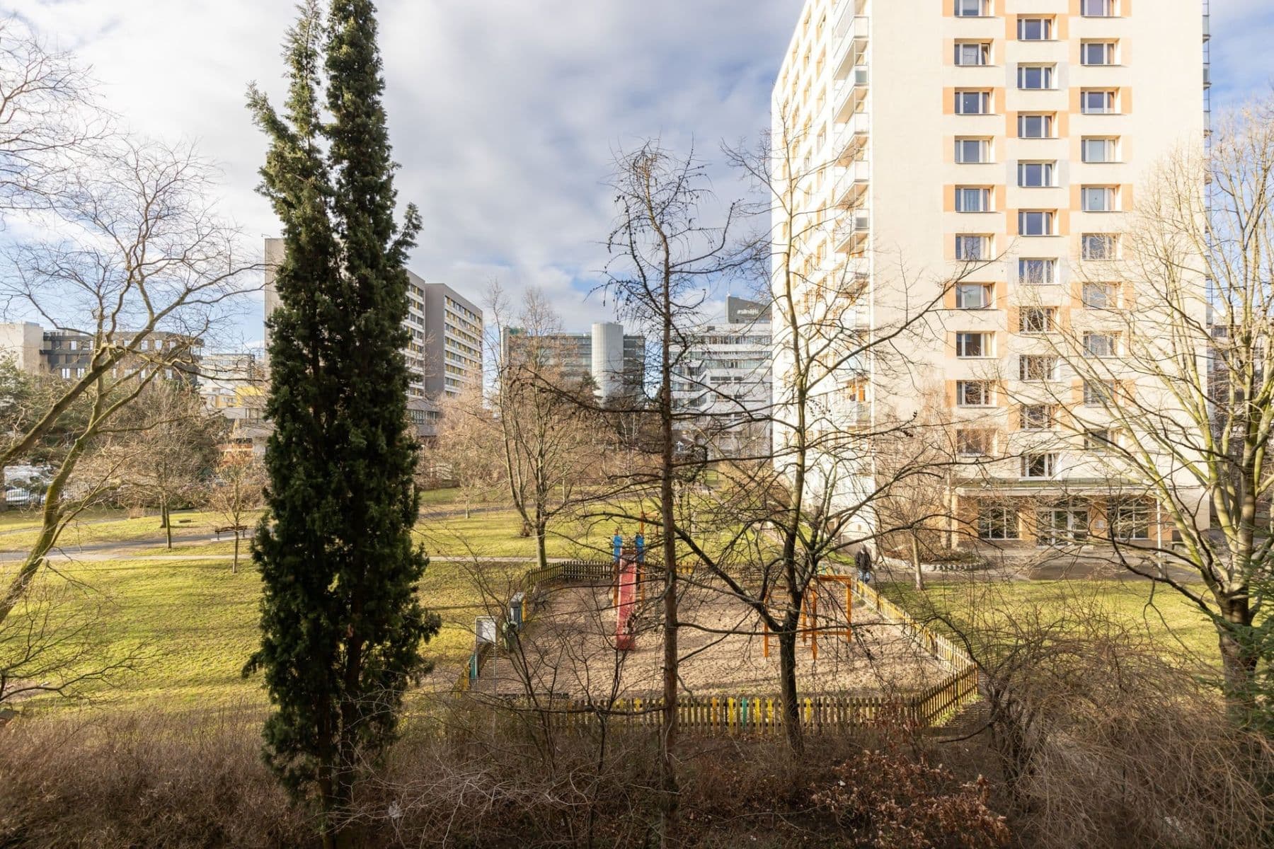 Prenájom bytu 3-izbový 68 m², Bítovská, Praha, Praha Prenájom bytu 3-izbový 68 m², Bítovská, Praha, Praha