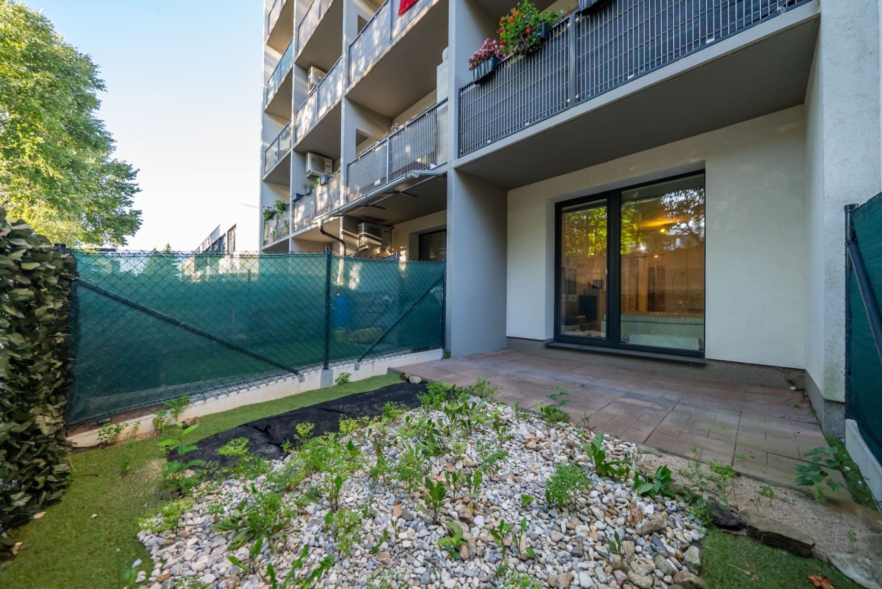 Prenájom bytu 1-izbový 46 m², Na Vyhlídce, Rosice, Jihomoravský kraj Prenájom bytu 1-izbový 46 m², Na Vyhlídce, Rosice, Jihomoravský kraj