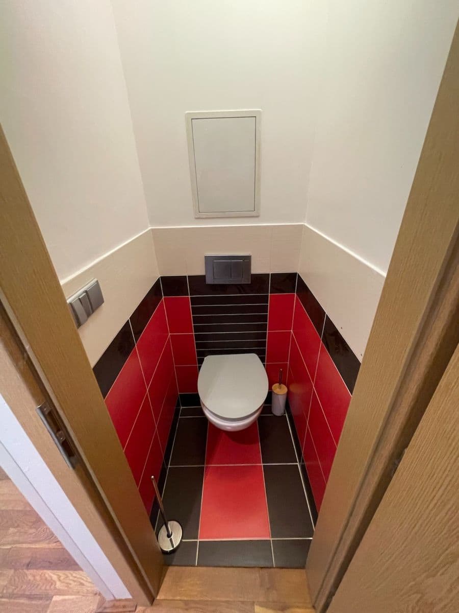 Prenájom bytu 3-izbový 60 m², Šrámkova, Říčany, Středočeský kraj Prenájom bytu 3-izbový 60 m², Šrámkova, Říčany, Středočeský kraj