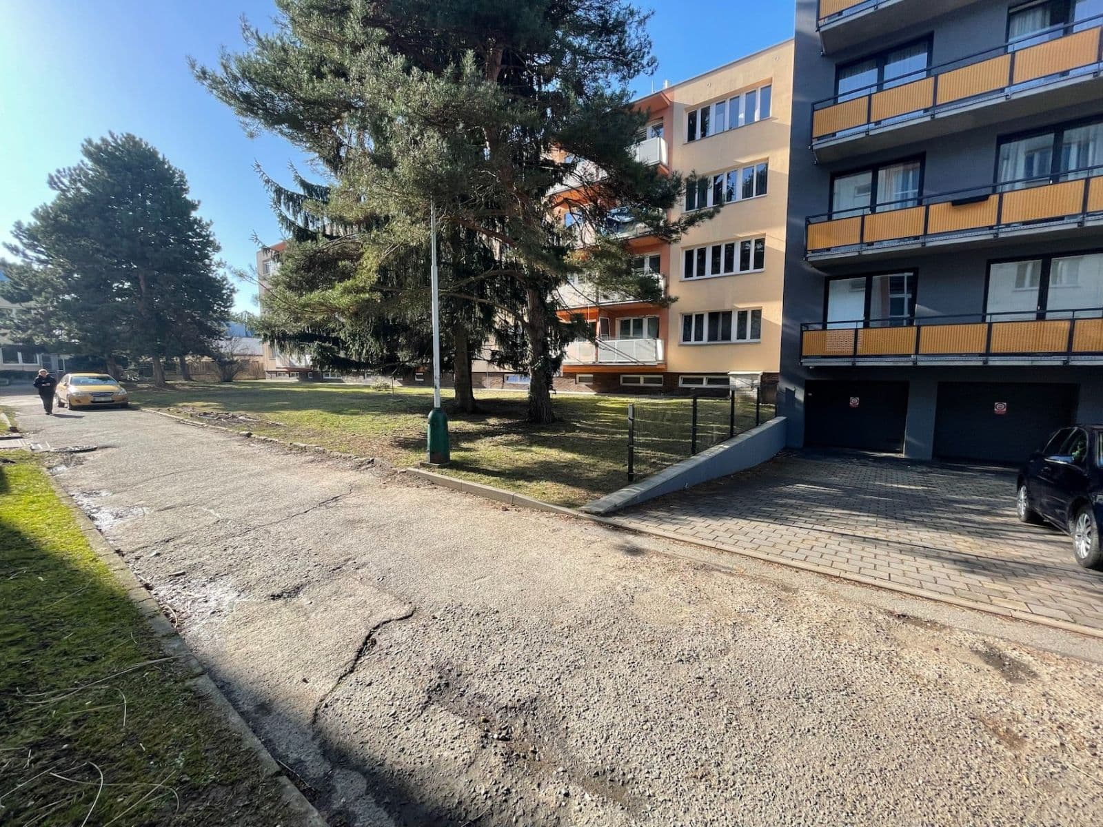 Prenájom bytu 3-izbový 60 m², Šrámkova, Říčany, Středočeský kraj Prenájom bytu 3-izbový 60 m², Šrámkova, Říčany, Středočeský kraj