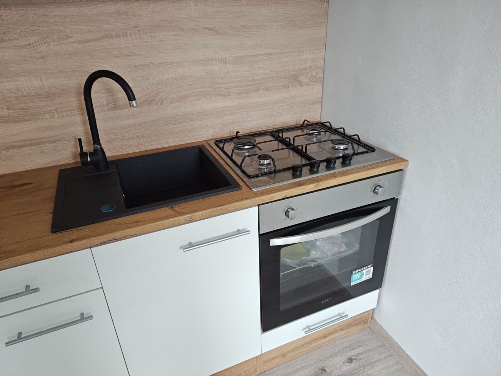 Prenájom bytu 2-izbový 45 m², Želivského, Havířov, Moravskoslezský kraj Prenájom bytu 2-izbový 45 m², Želivského, Havířov, Moravskoslezský kraj