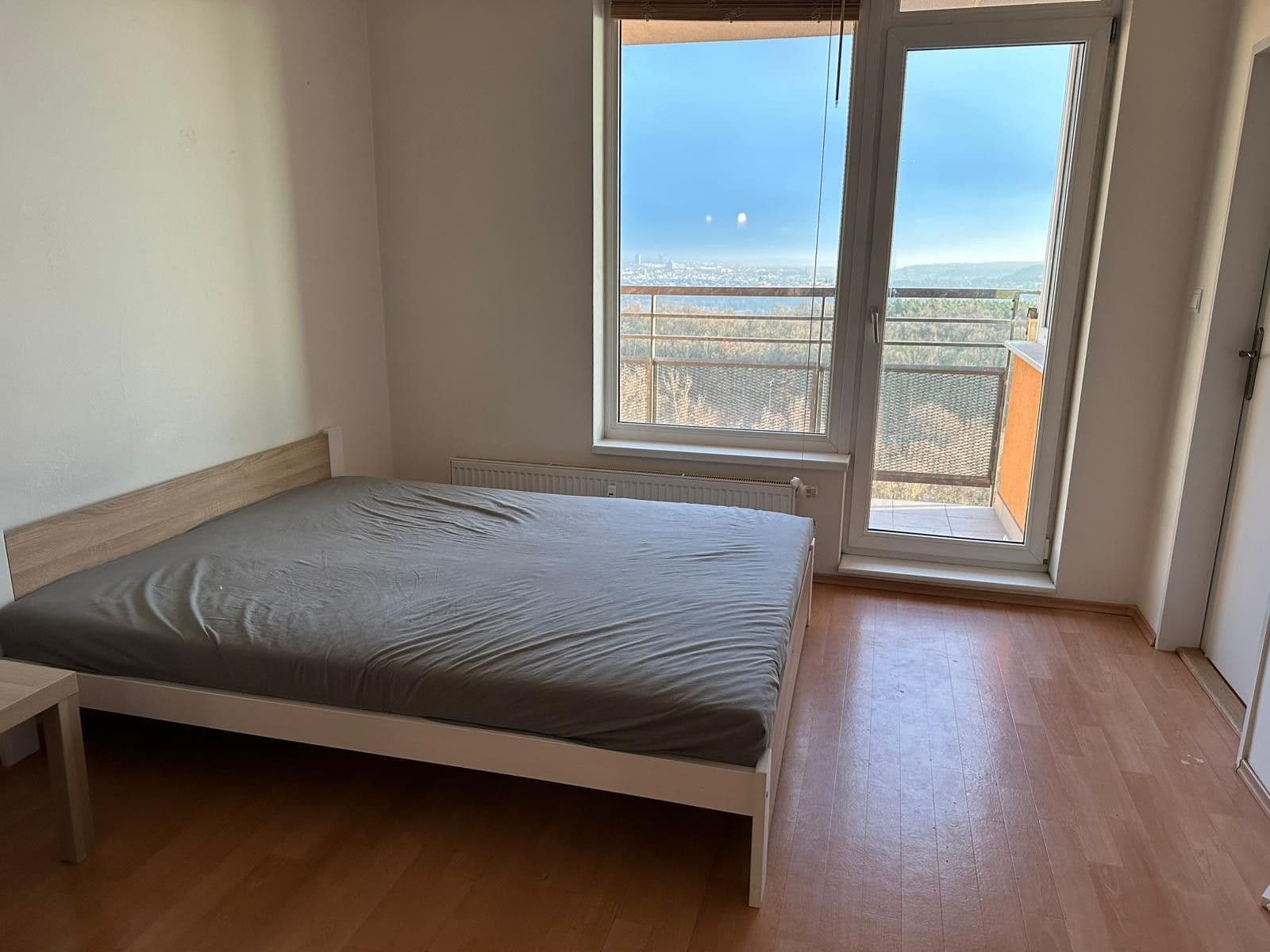 Prenájom bytu 2-izbový 50 m², Hnězdenská, Praha, Praha Prenájom bytu 2-izbový 50 m², Hnězdenská, Praha, Praha