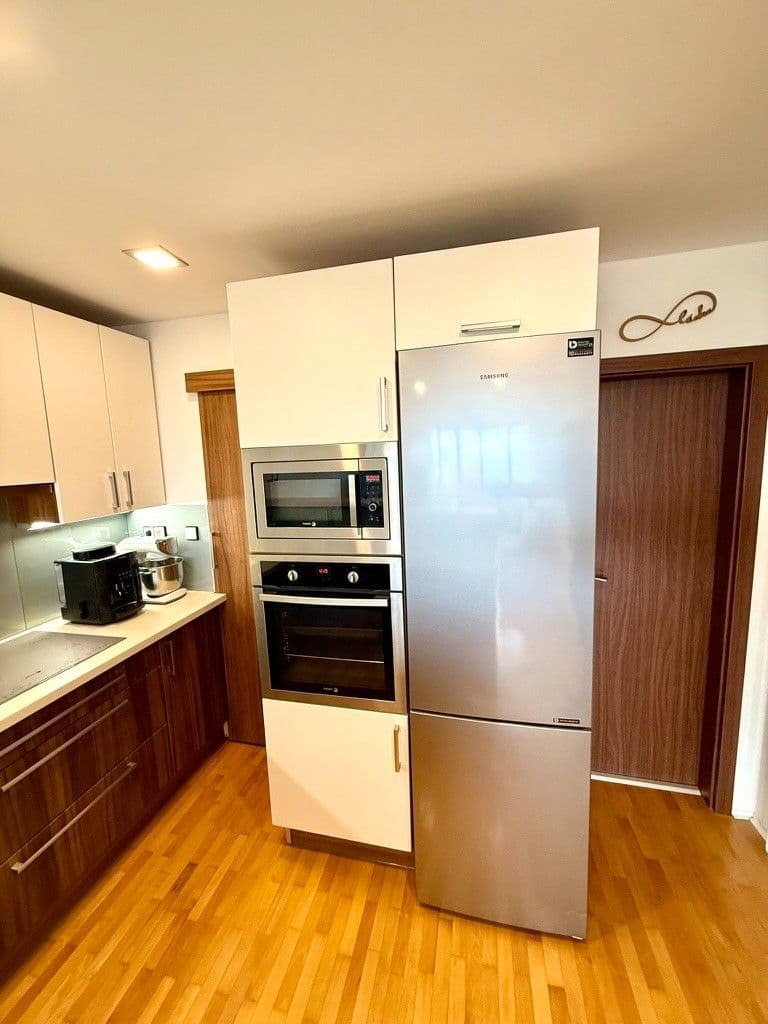 Predaj bytu 3-izbový 65 m², Dvorská, Liberec, Liberecký kraj Predaj bytu 3-izbový 65 m², Dvorská, Liberec, Liberecký kraj