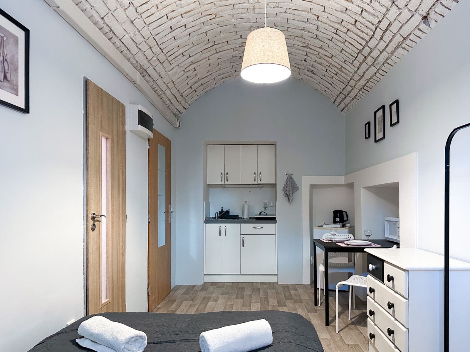 Prenájom bytu 1-izbový 20 m², Víta Nejedlého, Praha, Praha Prenájom bytu 1-izbový 20 m², Víta Nejedlého, Praha, Praha