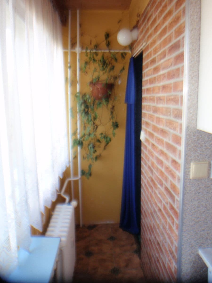 Prenájom bytu 3-izbový 60 m², Gagarinova, Hradec Králové, Královéhradecký kraj Prenájom bytu 3-izbový 60 m², Gagarinova, Hradec Králové, Královéhradecký kraj