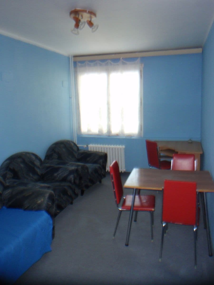 Prenájom bytu 3-izbový 60 m², Gagarinova, Hradec Králové, Královéhradecký kraj Prenájom bytu 3-izbový 60 m², Gagarinova, Hradec Králové, Královéhradecký kraj