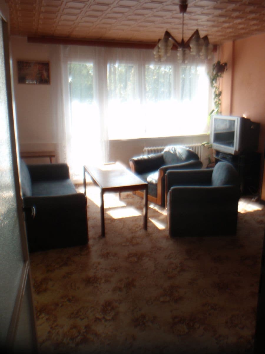 Prenájom bytu 3-izbový 60 m², Gagarinova, Hradec Králové, Královéhradecký kraj Prenájom bytu 3-izbový 60 m², Gagarinova, Hradec Králové, Královéhradecký kraj