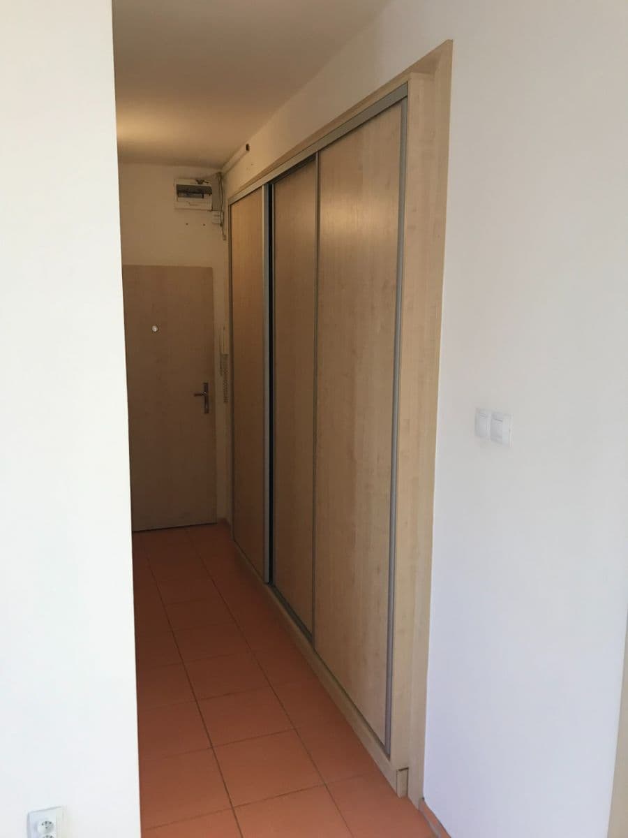 Prenájom bytu 2-izbový 56 m², Gen. Sochora, Ostrava, Moravskoslezský kraj Prenájom bytu 2-izbový 56 m², Gen. Sochora, Ostrava, Moravskoslezský kraj