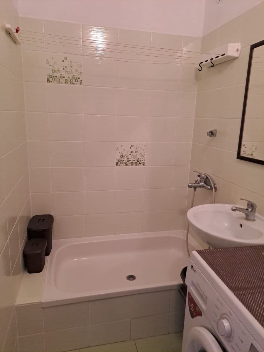 Prenájom bytu Garsoniéra 32 m², Na Ohradě, Strakonice, Jihočeský kraj Prenájom bytu Garsoniéra 32 m², Na Ohradě, Strakonice, Jihočeský kraj