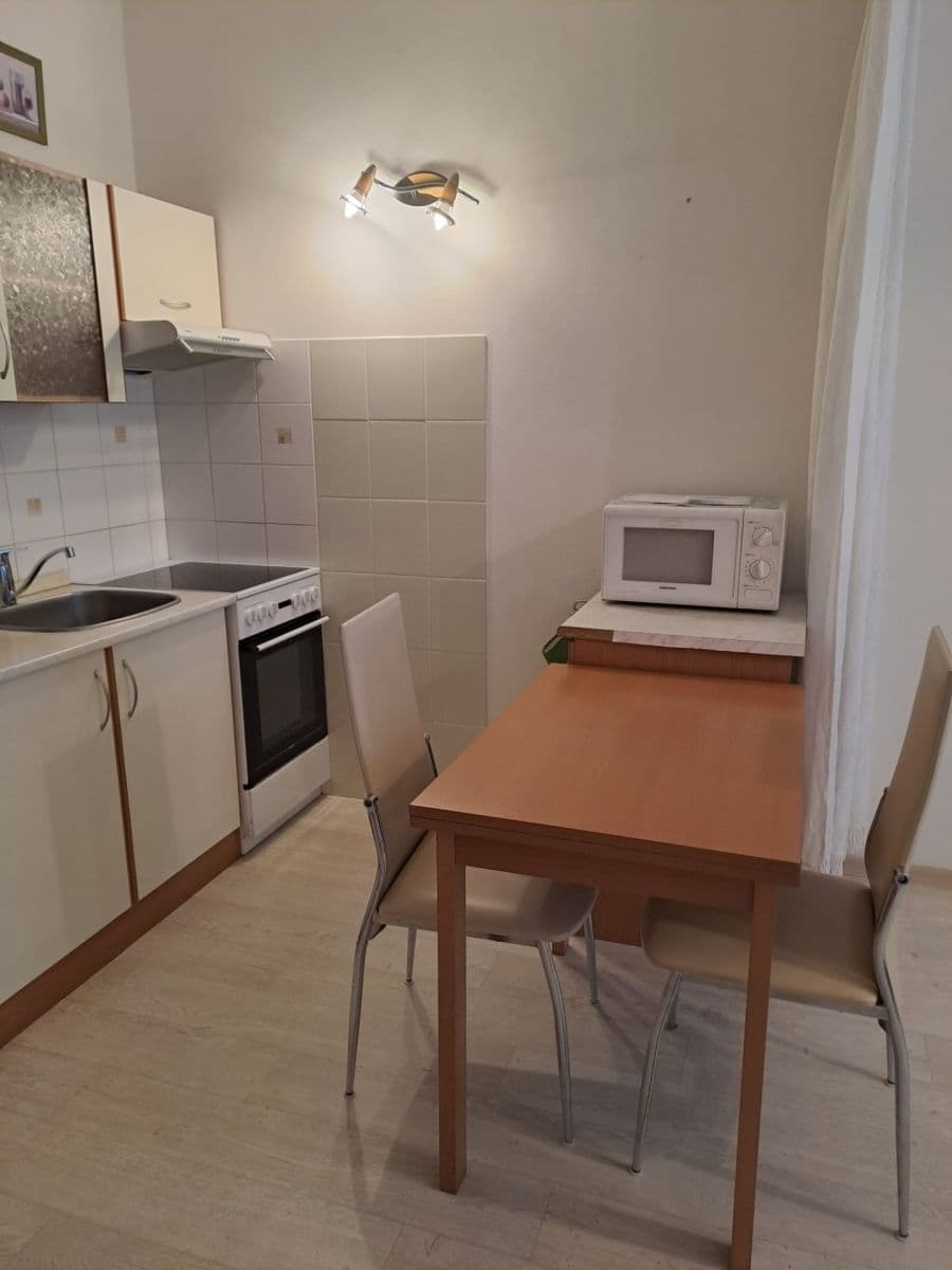 Prenájom bytu Garsoniéra 32 m², Na Ohradě, Strakonice, Jihočeský kraj Prenájom bytu Garsoniéra 32 m², Na Ohradě, Strakonice, Jihočeský kraj