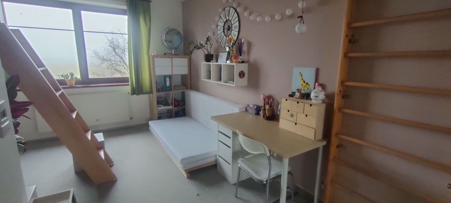 Prenájom bytu 3-izbový 63 m², Mezi Domy, Jesenice, Středočeský kraj Prenájom bytu 3-izbový 63 m², Mezi Domy, Jesenice, Středočeský kraj