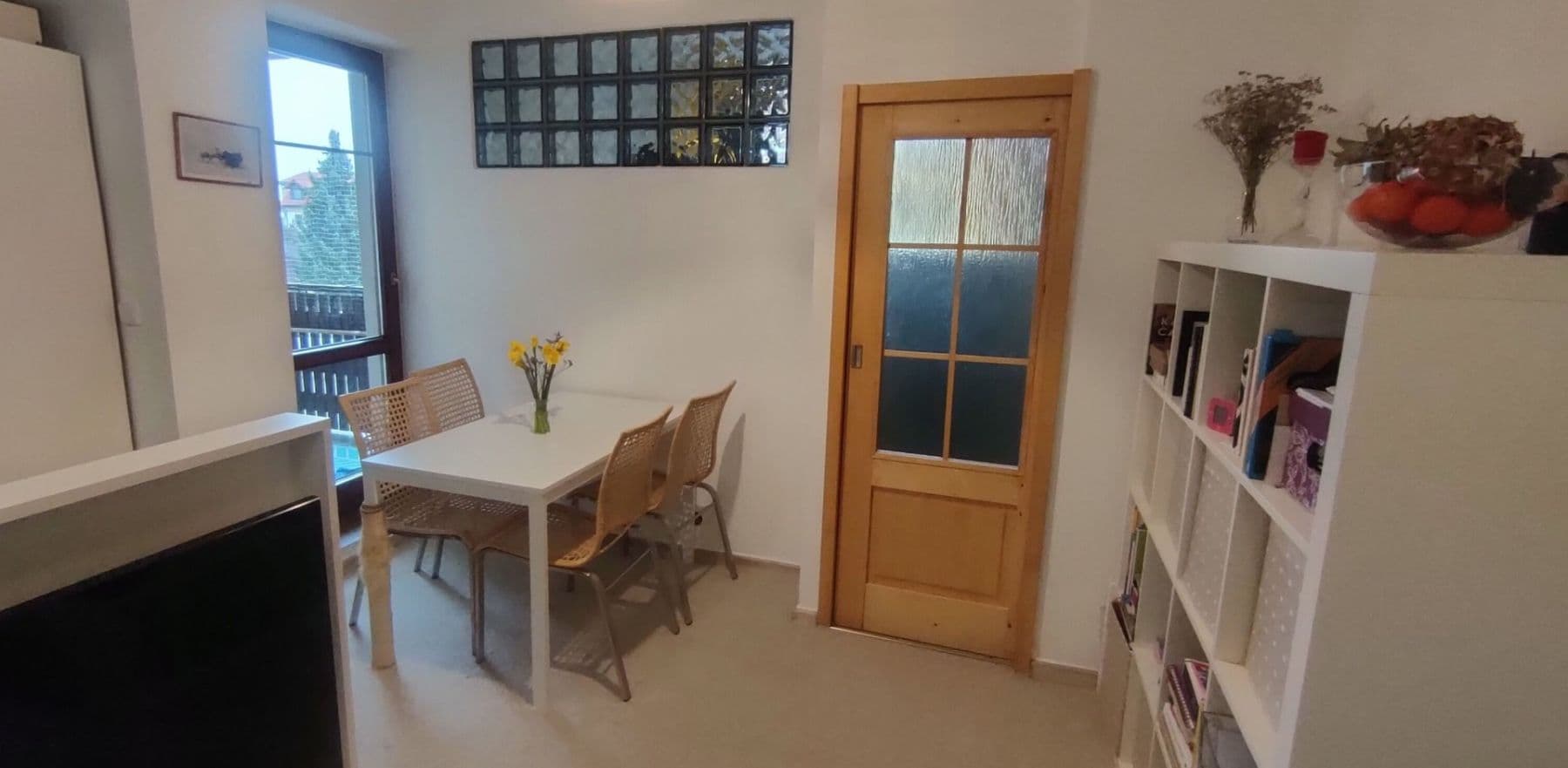 Prenájom bytu 3-izbový 63 m², Mezi Domy, Jesenice, Středočeský kraj Prenájom bytu 3-izbový 63 m², Mezi Domy, Jesenice, Středočeský kraj