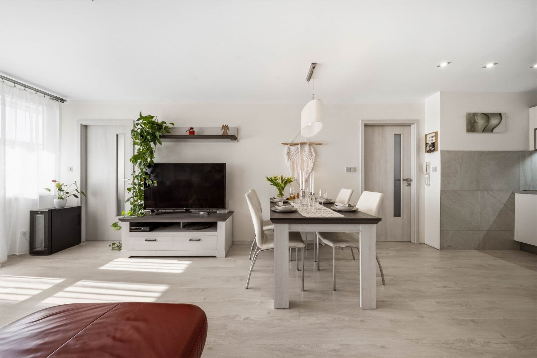 Predaj bytu 4-izbový 69 m², Kosmonautů, Pardubice, Pardubický kraj Predaj bytu 4-izbový 69 m², Kosmonautů, Pardubice, Pardubický kraj