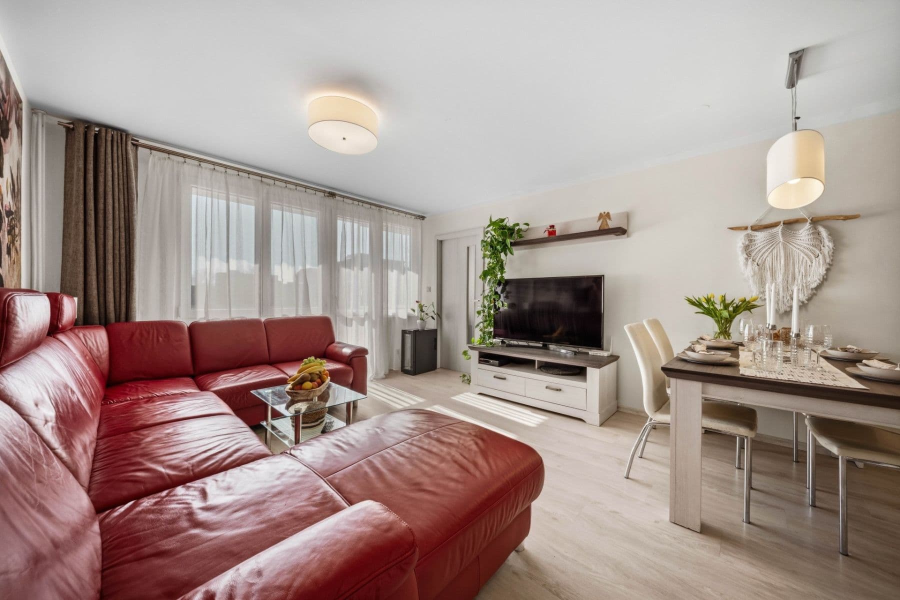 Predaj bytu 4-izbový 69 m², Kosmonautů, Pardubice, Pardubický kraj Predaj bytu 4-izbový 69 m², Kosmonautů, Pardubice, Pardubický kraj