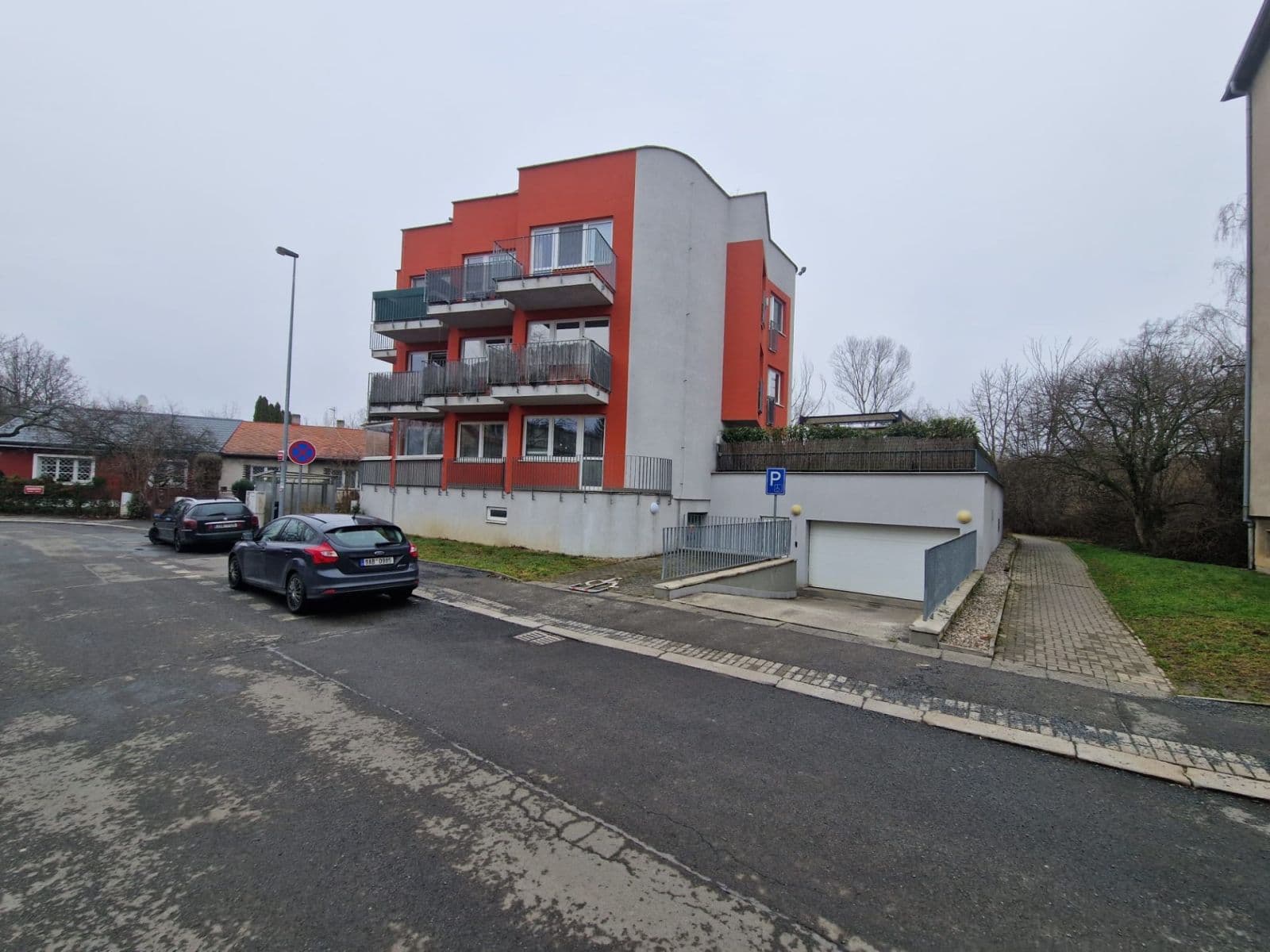 Prenájom bytu 2-izbový 53 m², Michelangelova, Praha, Praha Prenájom bytu 2-izbový 53 m², Michelangelova, Praha, Praha