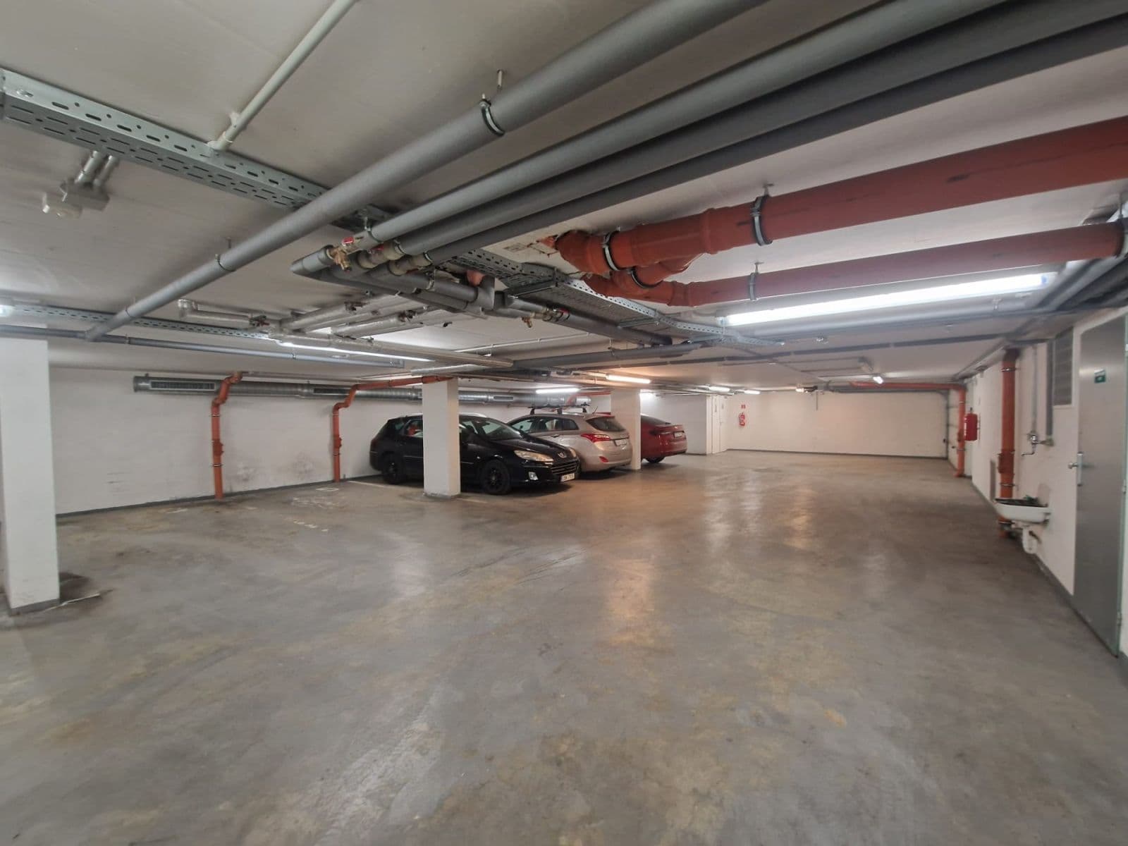 Prenájom bytu 2-izbový 53 m², Michelangelova, Praha, Praha Prenájom bytu 2-izbový 53 m², Michelangelova, Praha, Praha