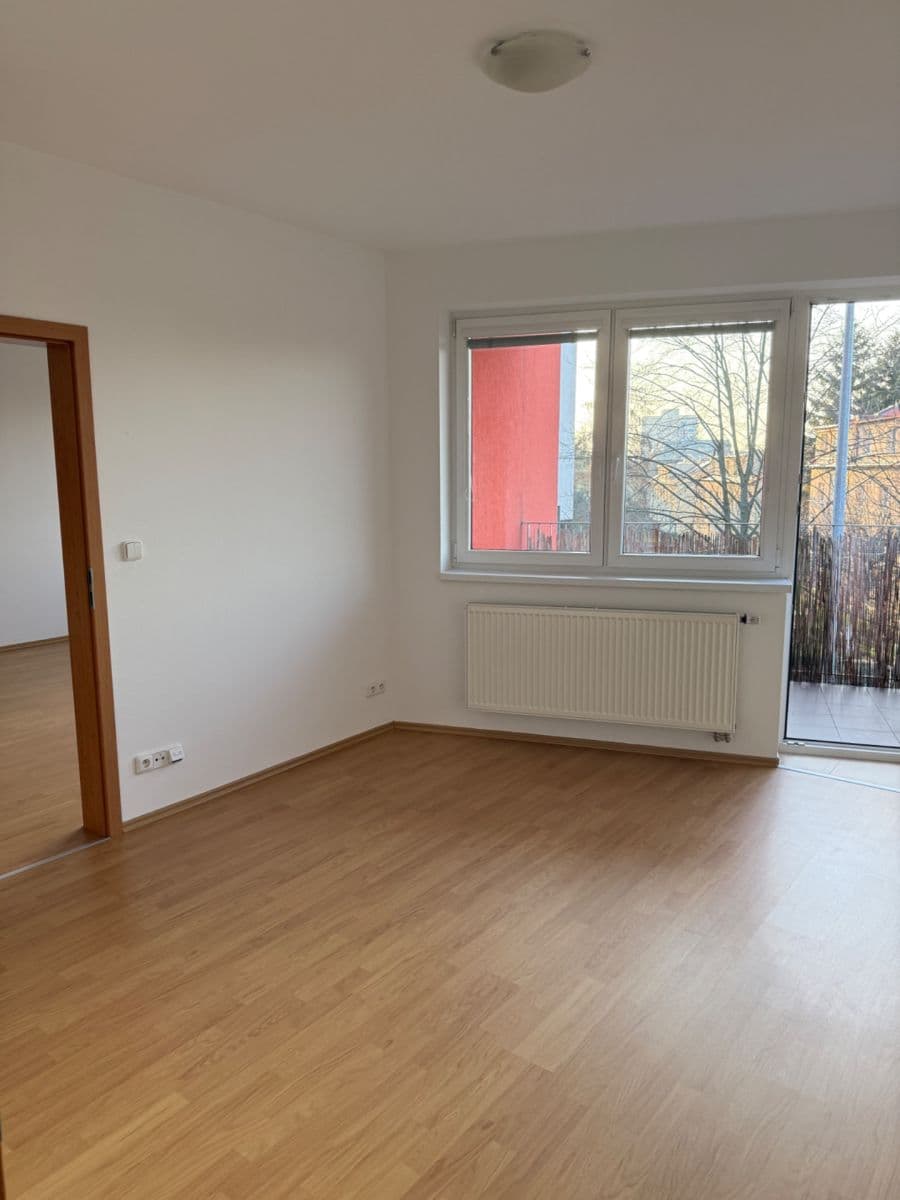 Prenájom bytu 2-izbový 53 m², Michelangelova, Praha, Praha Prenájom bytu 2-izbový 53 m², Michelangelova, Praha, Praha